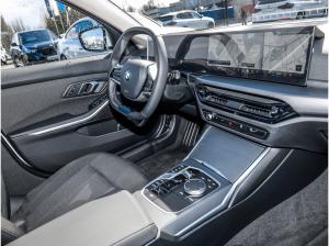 BMW 320 320i Touring LC Prof. Pano PA+ DAB