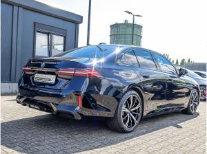 BMW 520 520d xDrive Limousine M Sport HuD DA+ H/K 360° Memory LED Shz v+hi.