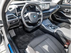 BMW 320 320i Touring LC Prof. Pano PA+ DAB