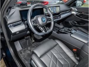 BMW 550 550e xDrive Limousine M Sport Pro AHK Pano DA Prof. B&W PA+ Shz v+hi.