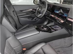 BMW 520 520d M Sport ACC RFK NAVI LED H/K PDC V+H DAB