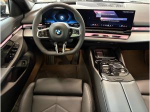 BMW 520 520d Touring M SportPro DA Prof PA+ Pano AHK H/K