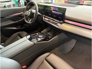 BMW 520 520d Touring M SportPro DA Prof PA+ Pano AHK H/K