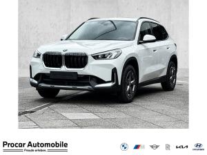 BMW X1 xDrive23i PANO ACC AHK RFK NAVI LED PDC V+H