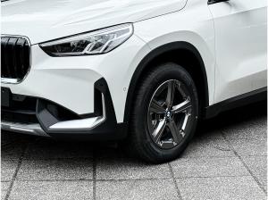 BMW X1 xDrive23i PANO ACC AHK RFK NAVI LED PDC V+H