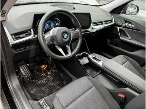 BMW X1 sDrive18i Pano + DApl. + DA + TravelPaket