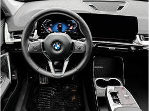 BMW X1 sDrive18i Pano + DApl. + DA + TravelPaket