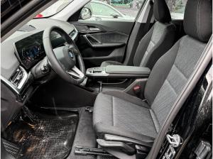 BMW X1 sDrive18i Pano + DApl. + DA + TravelPaket