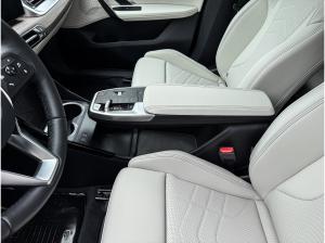 BMW X1 sDrive20i xLine + Pano + DApl. + DA + Lhz