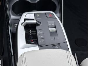 BMW 218 218i Luxury Line PANO ACC AHK RFK