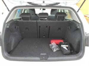Volkswagen Golf 8 Facelift - Life - Kamera und 8-fach Bereift inkl. Garantie