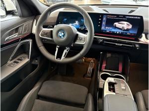 BMW iX2 eDrive20 SportPro Memory 360° HuD H/K DA/DA+