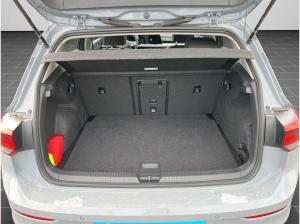 Volkswagen Golf VIII 1.5 TSI *Active* Standheiz. Navi ACC SHZ V&H VKZ-Erk. Keyless