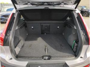 Volvo XC40 B3 Core Digitales Cockpit Soundsystem LED. ACC El. Heckklappe