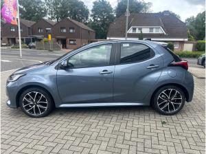 Toyota Yaris Teamplayer Neues Modell  17" LED SHZ ACC ACP