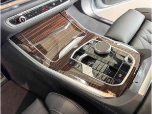 BMW X5 xDrive 50e 20" M-Sport AHK Adap. LED Memory HiFi 0,5% Versteuerung!!!