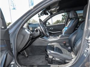 BMW 330 330i xDrive Limo M Sport AHK DA PA 360° HiFi HUD