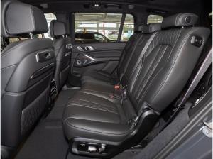 BMW X7 M60i M Sport Pro PANO AHK CARBON B&W Sound