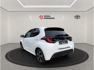 Toyota Yaris 1.5-l Hybrid Teamplayer Automatik + Comfort Paket 🚀💪