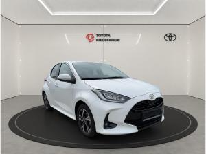 Toyota Yaris 1.5-l Hybrid Teamplayer Automatik + Comfort Paket 🚀💪