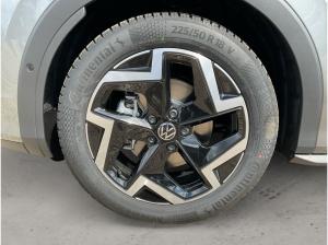 Volkswagen T-Roc R-Line 1.5 eTSI DSG Keyless AHK Allwetterreifen Navi Kamera ACC