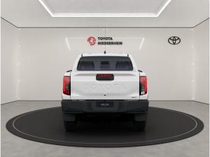 Toyota Hilux Double Cab BEV Duty Elektromotor / 59,2kWh Allradantrieb