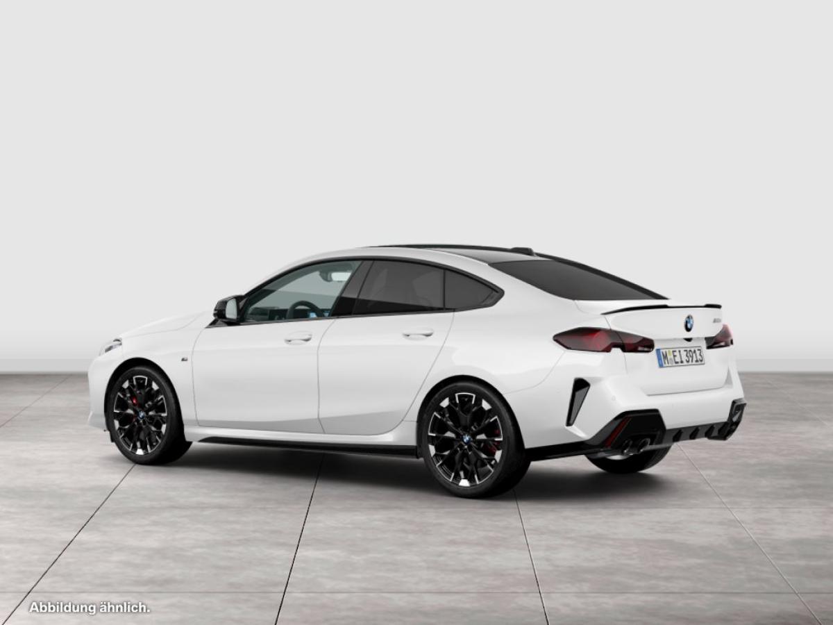 BMW M235