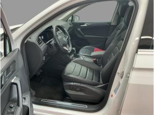 Volkswagen Tiguan 2.0 TSI Elegance 4M Navi Pano Standhzg Kamera