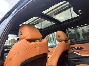 BMW 330 e xDrive Touring M Sport Stop&Go Pano AHK 19 LM