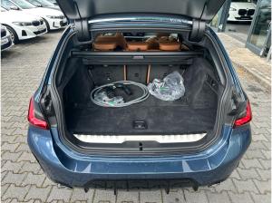 BMW 330 e xDrive Touring M Sport Stop&Go Pano AHK 19 LM