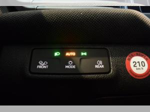 Volkswagen T-Roc Life 1,5 l eTSI DSG KAMERA Klima Navi