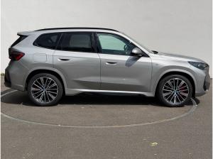 BMW iX1 eDrive20 M SPORT PRO+PANO+HUD+AHK+ACC+KAMERA+LM20