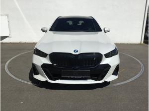 BMW i5 xDrive40 Touring M SPORT PRO+PANO+AHK+LM20