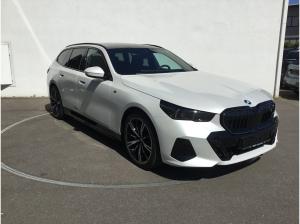 BMW i5 xDrive40 Touring M SPORT PRO+PANO+AHK+LM20
