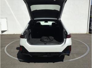 BMW i5 xDrive40 Touring M SPORT PRO+PANO+AHK+LM20