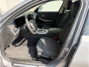 BMW 320 320d xDrive LC PROF+HUD+KAMERA+SITZHZ+LM17