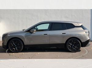 BMW ix iX xDrive40 SPORTPAKET+LASER+PANO SKY+AHK+KAMERA+ACC+LM22
