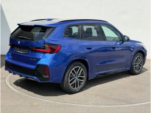 BMW iX1 xDrive30 M SPORT+AHK+HUD+HK SOUND+KAMERA+ACC