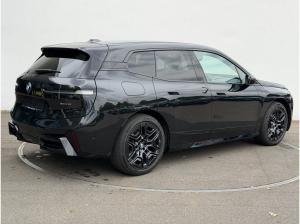 BMW ix iX xDrive45 M SPORT PRO+AHK+LM22+KAMERA+HK SOUND+ACC