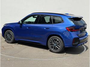 BMW iX1 xDrive30 M SPORT+AHK+HUD+HK SOUND+KAMERA+ACC