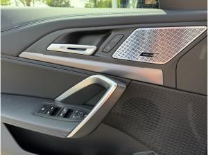 BMW iX1 xDrive30 M SPORT+AHK+HUD+HK SOUND+KAMERA+ACC