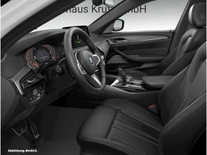 BMW 530 530i xDrive Touring M SPORT+LASER+PANO+AHK+LM19