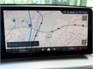 BMW iX2 xDrive30 M SPORT+HUD+AHK+ESITZE+KAMERA+ACC