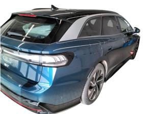 Volkswagen ID.7 Tourer Pro S - Interieurpaket und Exterieur-Plus-Paket + Pano / 8-fach Bereift