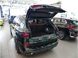 BMW X5 xDrive40d M Sport PRO / PANO / HUD / B&W / 360 Kamera / Sky-Lounge