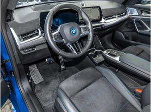 BMW iX2 xDrive30 M-Sportpaket+AHK+HUD+Memory-Sitz+ACC+Harman/Kardon+Parkassistenz Plus+Alarm
