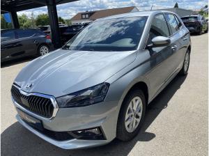 Skoda Fabia 1.0 TSI DSG Selection Kamera LED CarPlay SHzg