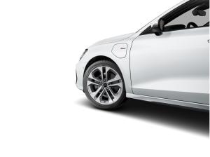Audi A3 Sportback 40 TFSIe S-LINE*0,99%-Finanz*NAVI-PLUS*LED*KAMERA*HUD*AHK*SONOS