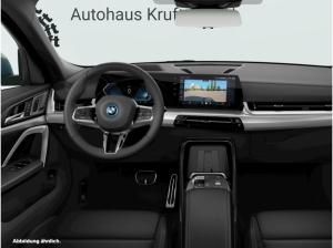 BMW iX2 xDrive30 M SPORT+AHK+HUD+HK SOUND+KAMERA+ACC