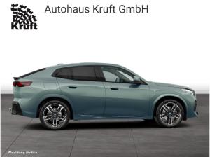 BMW iX2 xDrive30 M SPORT+AHK+HUD+HK SOUND+KAMERA+ACC